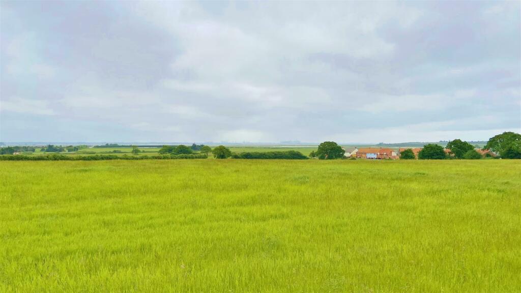 Additional image 2 of Hubbards Chase, Walton On The Naze