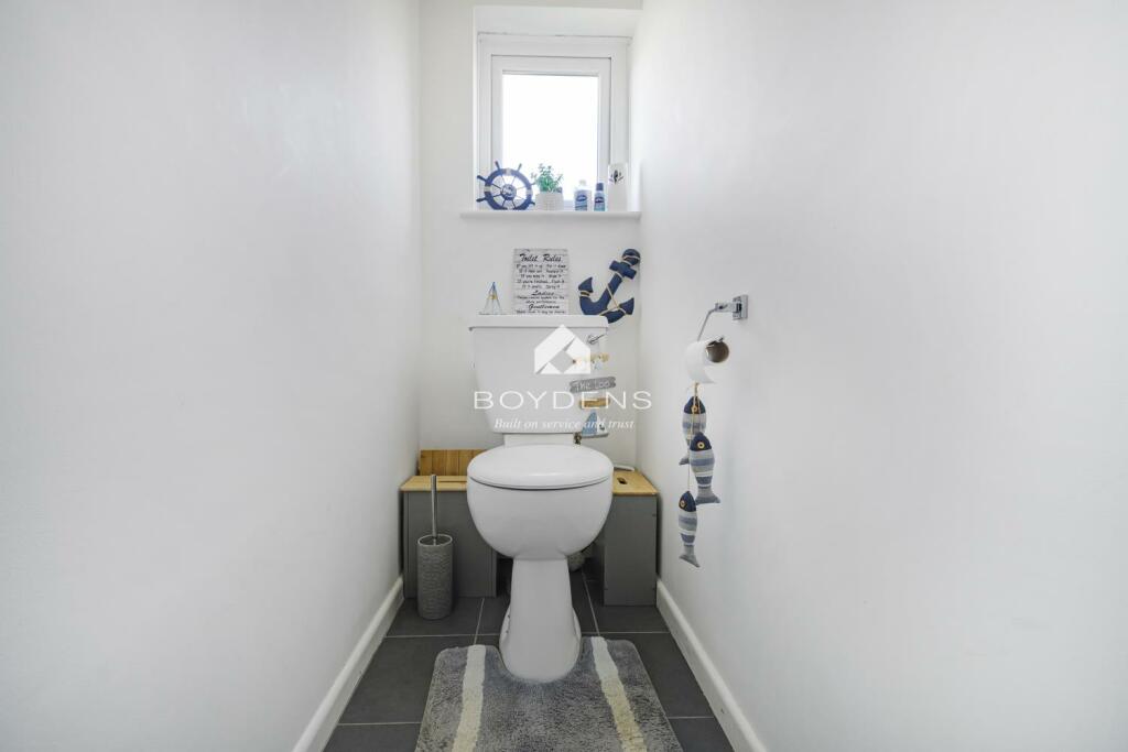 Additional image 9 of LINKSIDE, FRINTON-ON-SEA