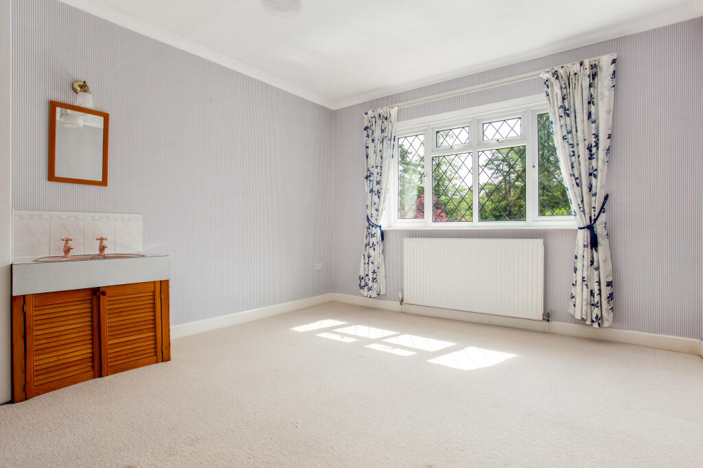 Additional image 18 of Harestone Valley Road, Caterham, CR3