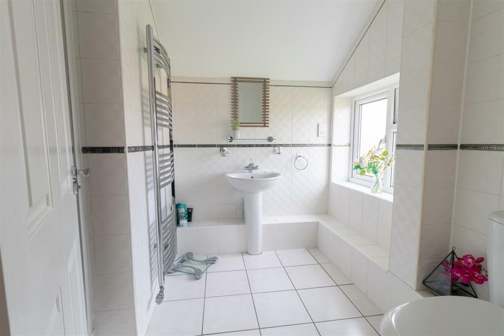 Additional image 13 of Harwich Road, Little Clacton