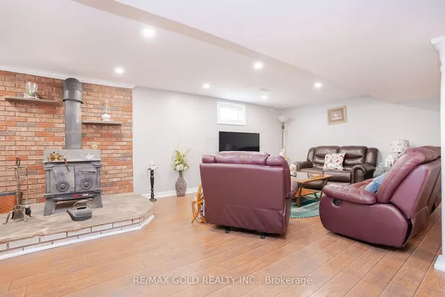 Additional image 28 of 15 Castlemore Dr