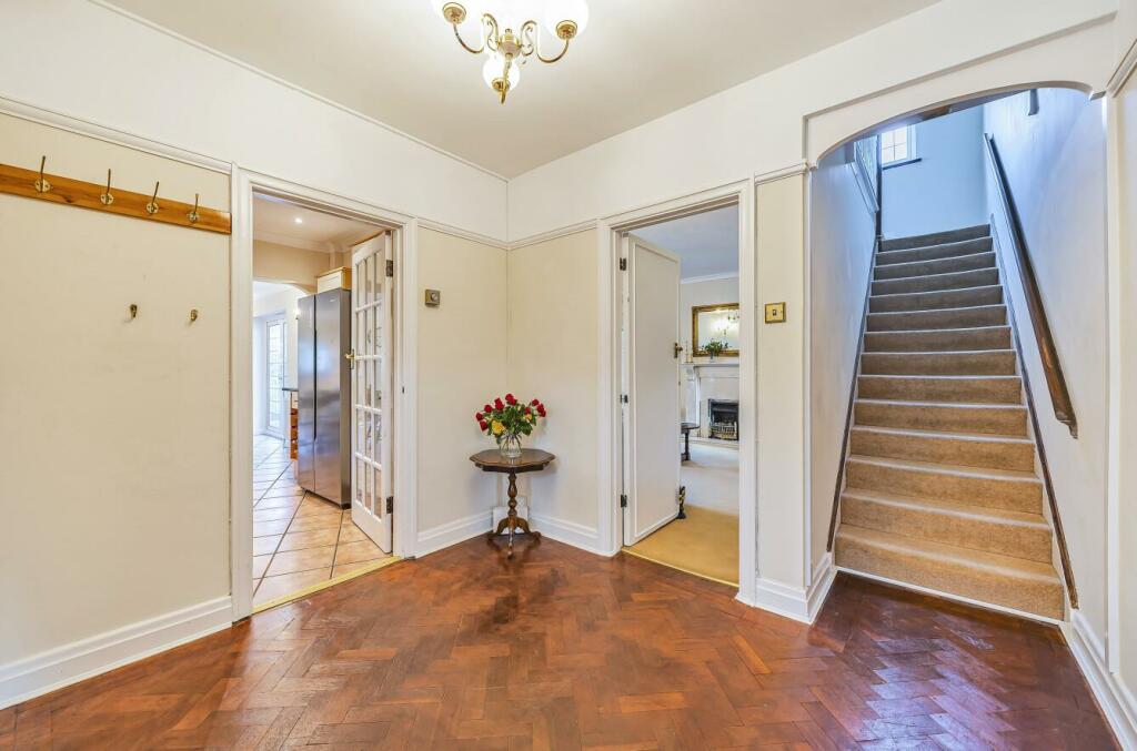 Additional image 3 of Stagbury Close, Chipstead