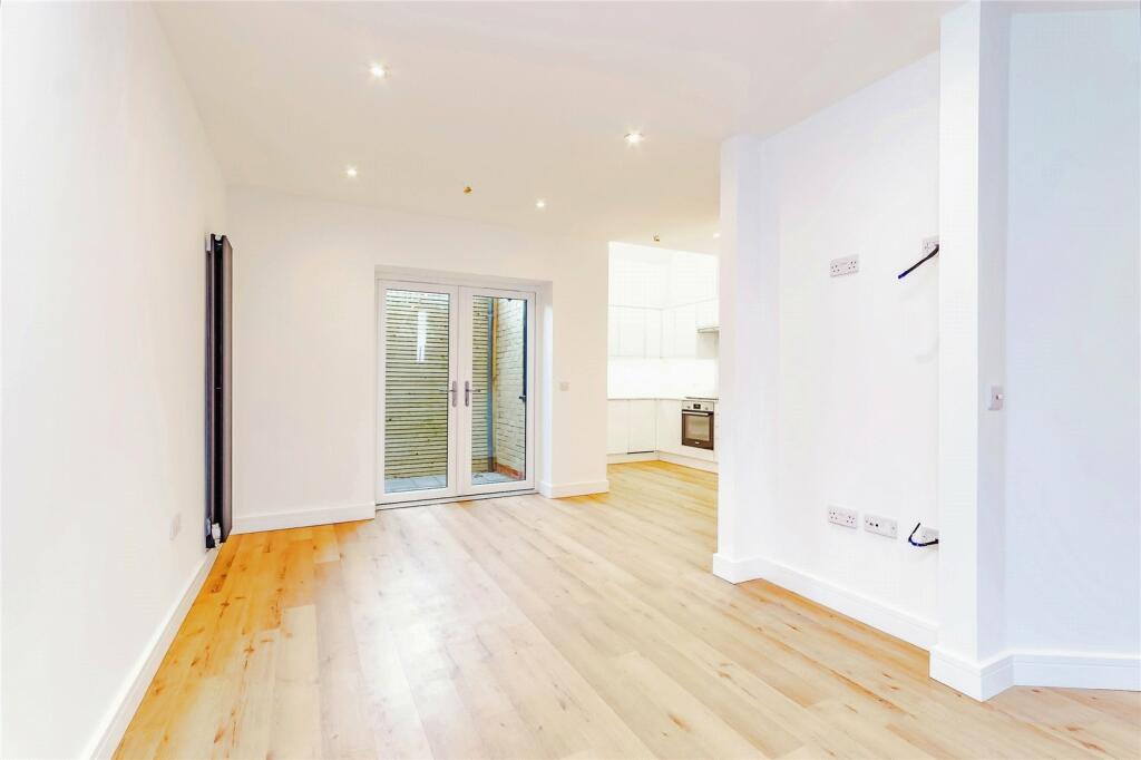Additional image 4 of Goschen Mews Addington Road, South Croydon, CR2