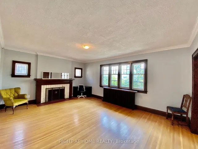 Additional image 34 of 1196 Avenue Rd