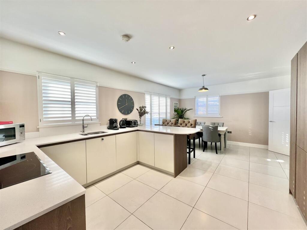 Additional image 4 of Maple Close, Writtle, Chelmsford