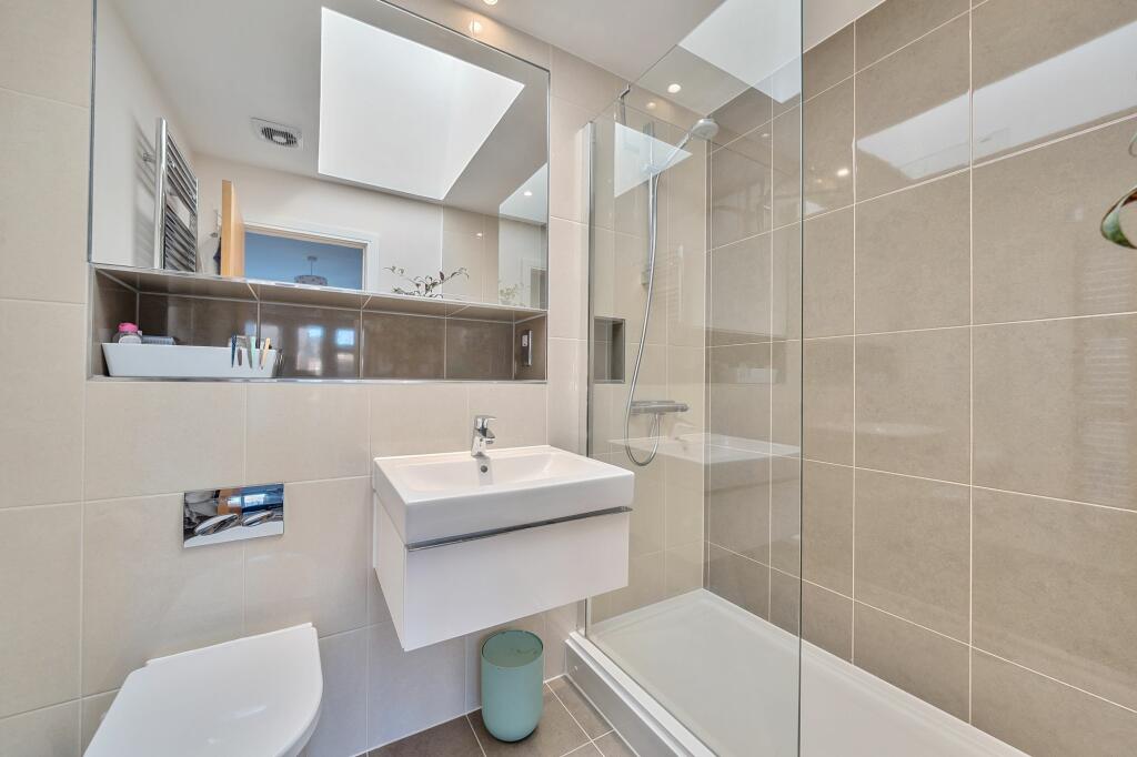 Additional image 13 of Oakgrove, Caterham, CR3