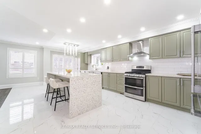 Additional image 12 of 57 Legend Lane