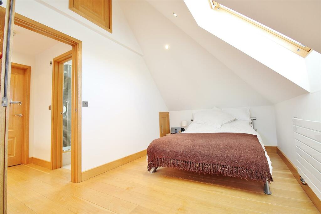 Additional image 32 of Walton Road, Frinton-On-Sea