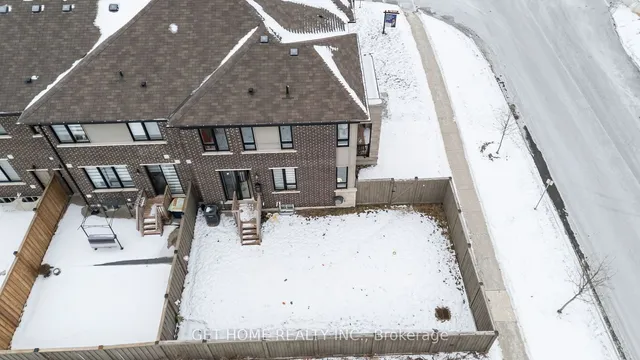 Additional image 35 of 61 Circus Cres