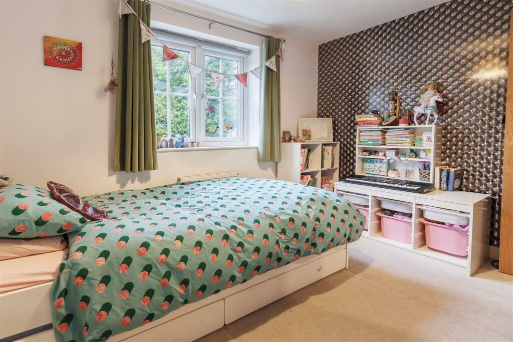 Additional image 12 of Laurel Court, Station Road, Epping