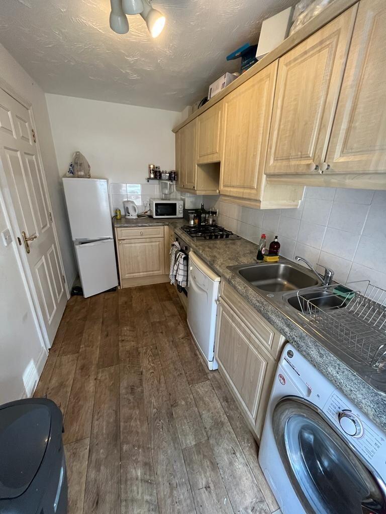 Additional image 3 of Hatcher Crescent, Hythe, Colchester