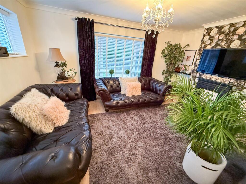 Additional image 10 of Cherry Tree Avenue, Clacton-On-Sea, Essex