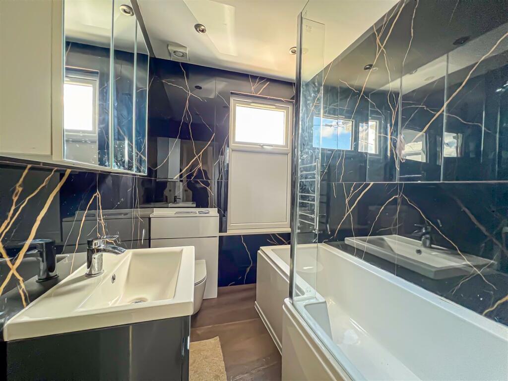 Additional image 15 of Wellesley Road, Clacton-On-Sea