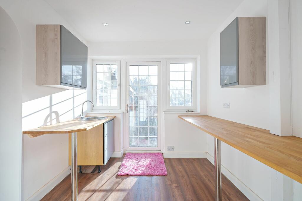 Additional image 6 of The Netherlands, Coulsdon, CR5