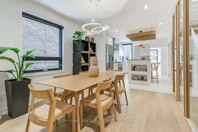 Additional image 10 of 96 Pinewood Ave