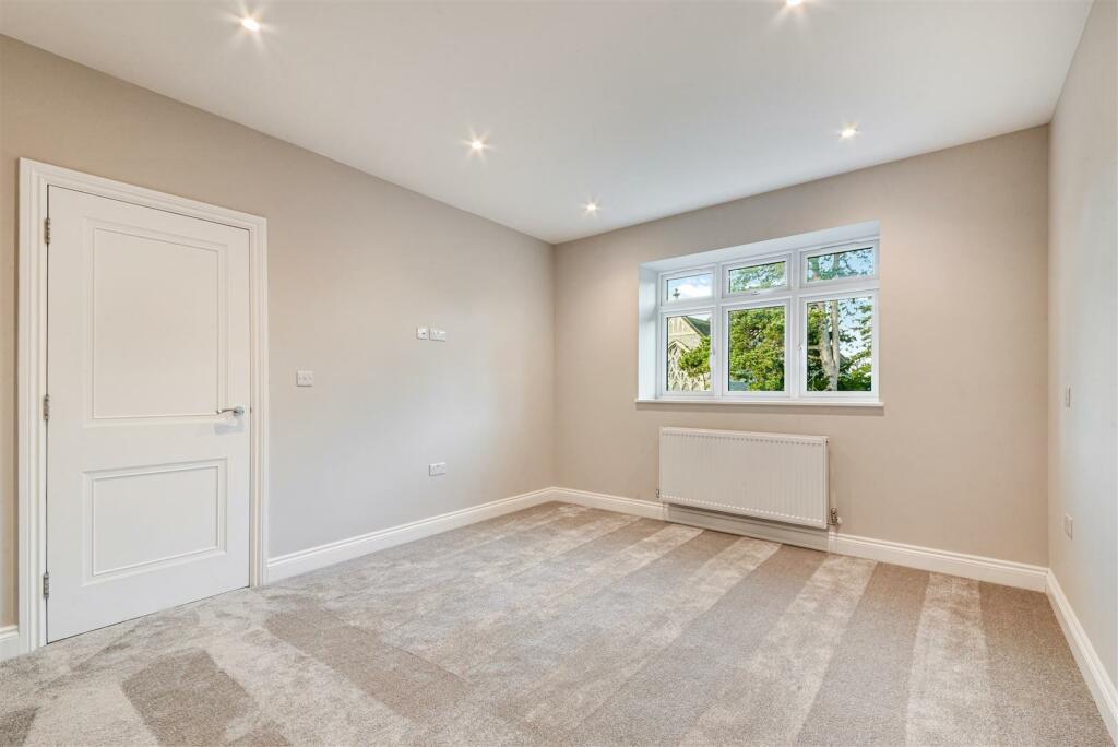 Additional image 10 of Harewood Road, South Croydon