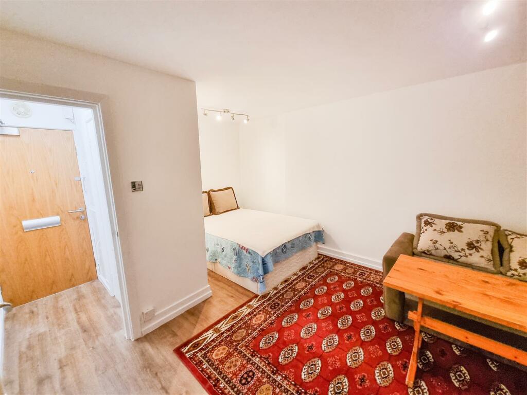 Additional image 3 of London Road, Croydon