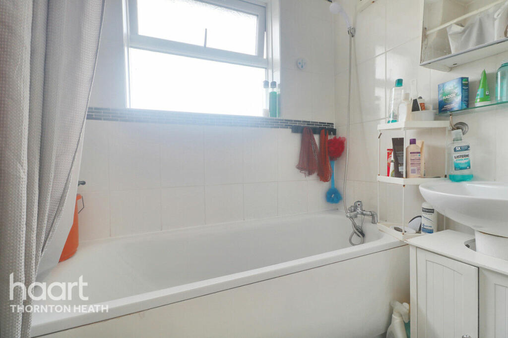 Additional image 11 of Carisbrooke Road, MITCHAM