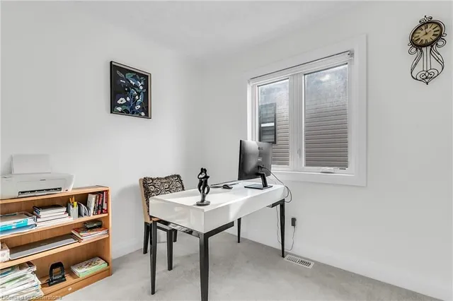 Additional image 27 of 528 Nathalie Cres