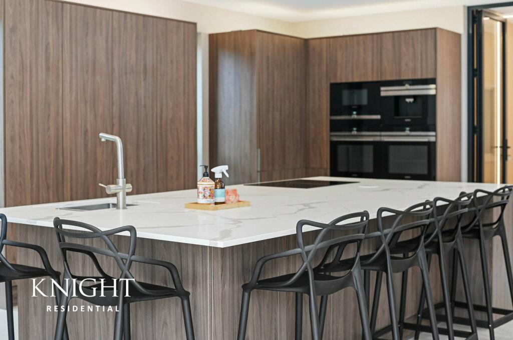 Additional image 35 of Coggeshall Road, Braintree, CM77