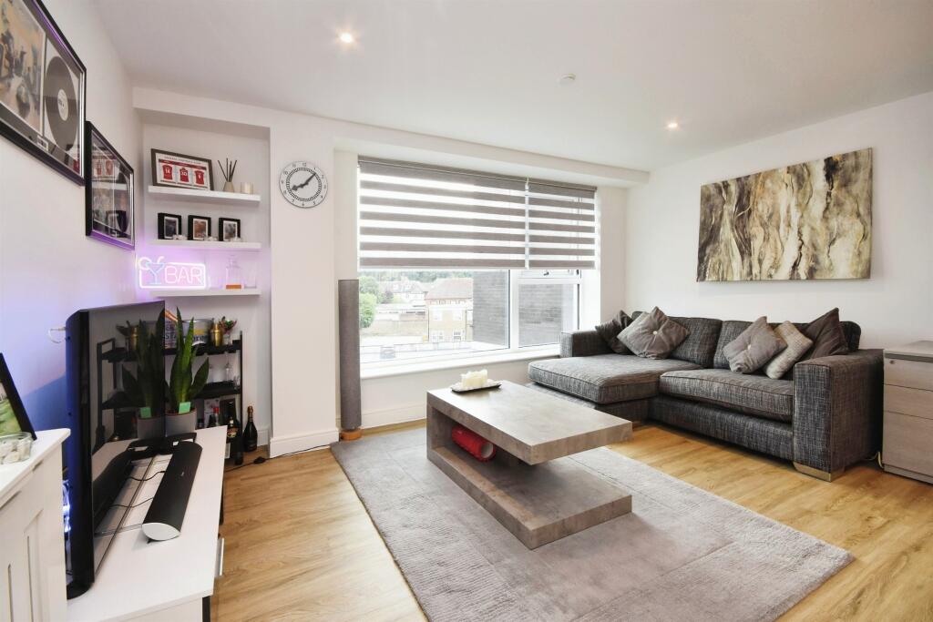 Additional image 12 of Kings Road, Brentwood