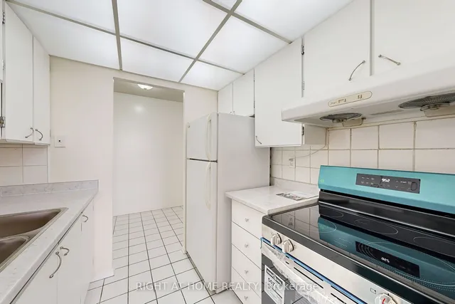 Additional image 11 of 4 Lisa St Unit 712