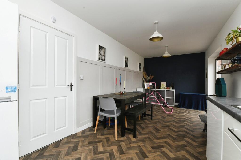 Additional image 6 of Pond View, Burnham-on-Crouch, Essex, CM0