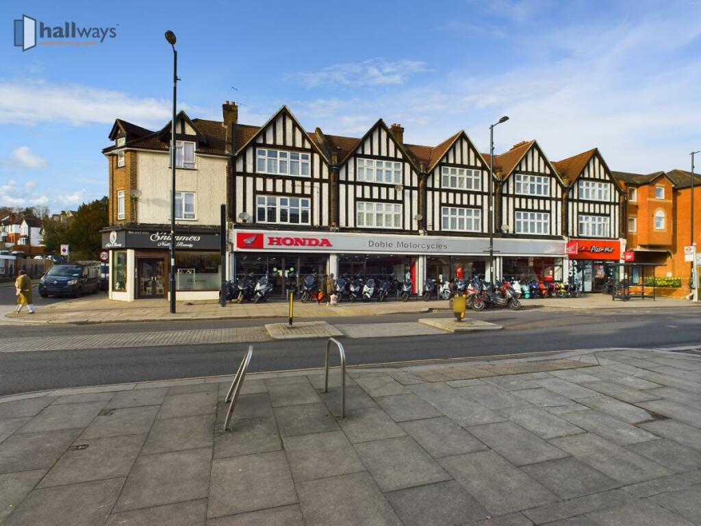 a Brighton Road, Coulsdon