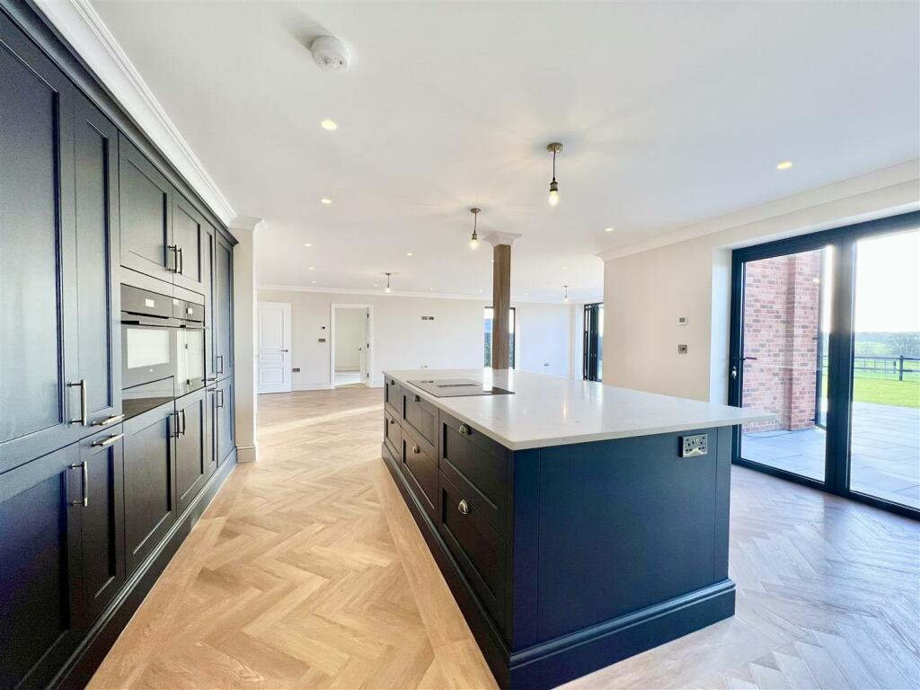 Additional image 3 of Ingatestone Road, Stock