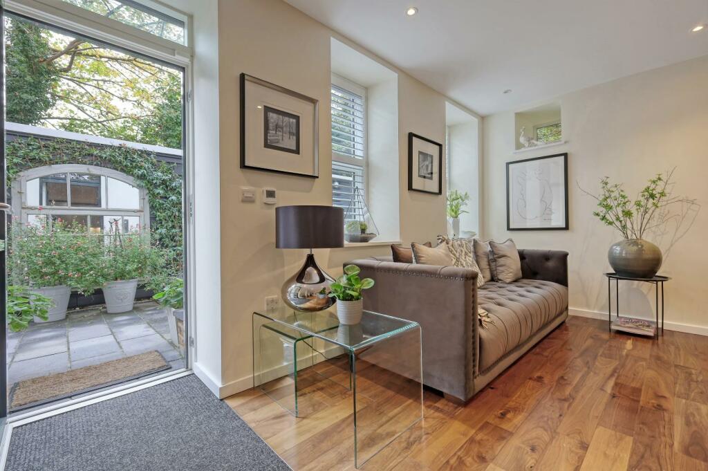 Additional image 4 of Piercing Hill, Theydon Bois,