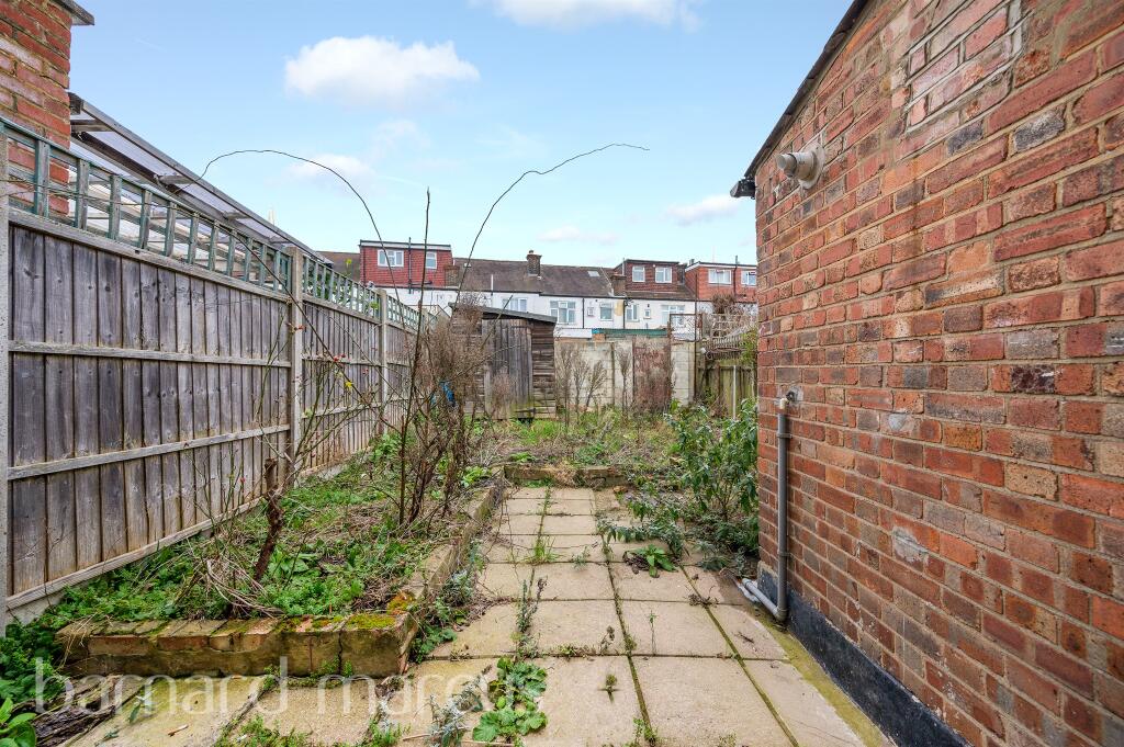 Additional image 9 of Woodland Way, Mitcham