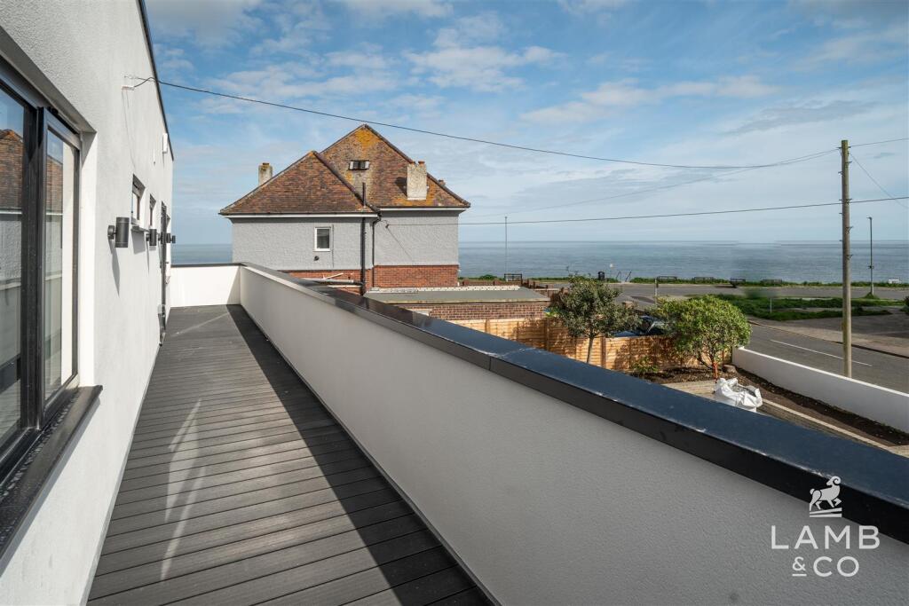 Additional image 4 of Freshwinds, Percival Road, Walton On The Naze