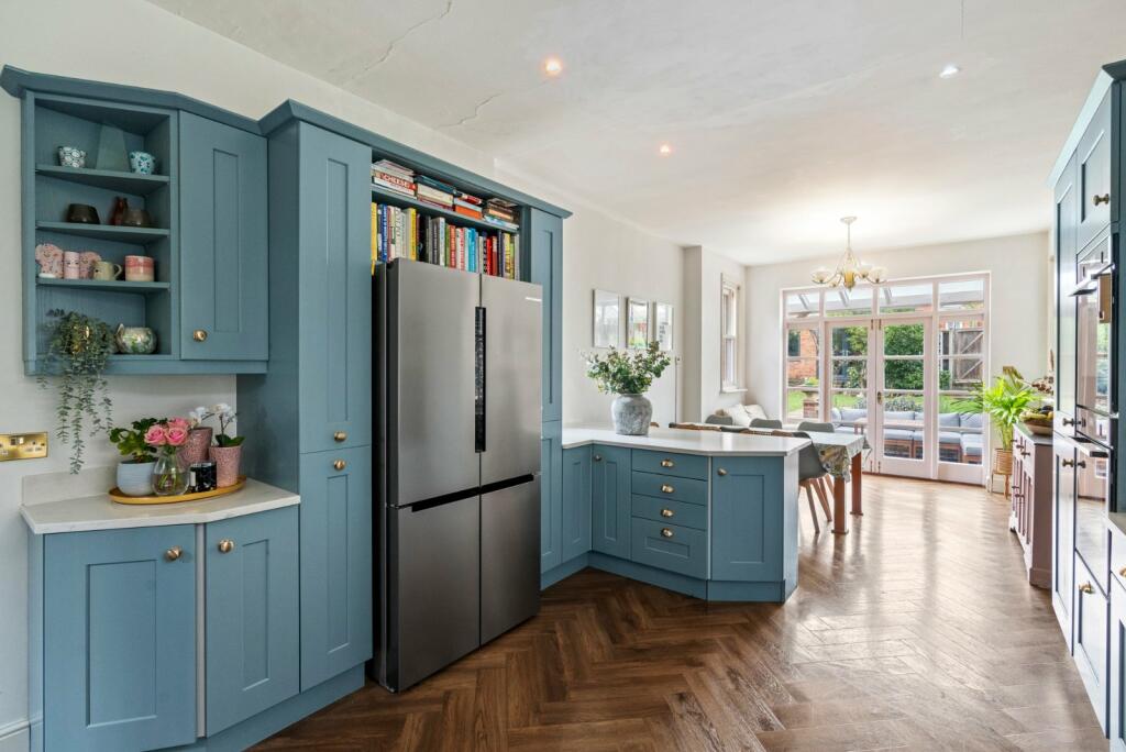 Additional image 11 of Wellesley Road, Lexden, Essex, CO3