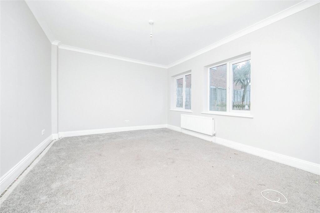 Additional image 12 of Oakmead Road, St. Osyth, Clacton-on-Sea, Essex, CO16