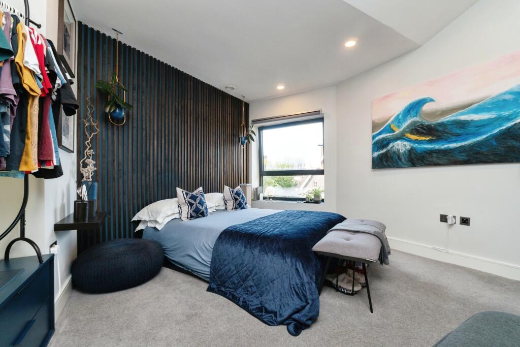 Additional image 15 of Edward Road, Coulsdon, CR5