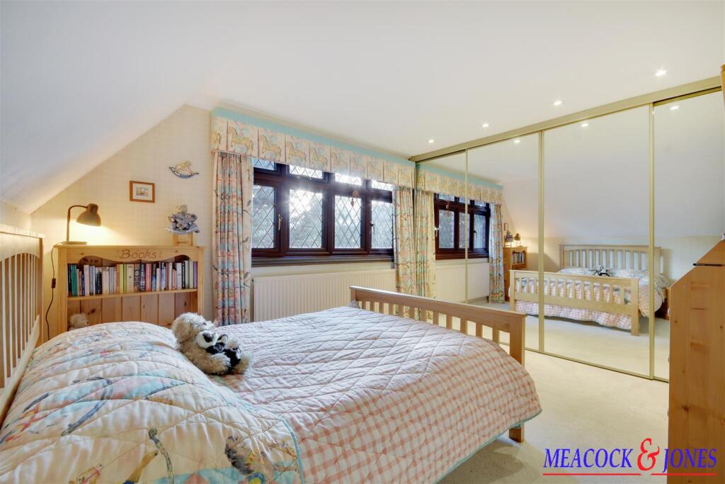 Additional image 19 of Challacombe Close, Hutton Mount, Brentwood