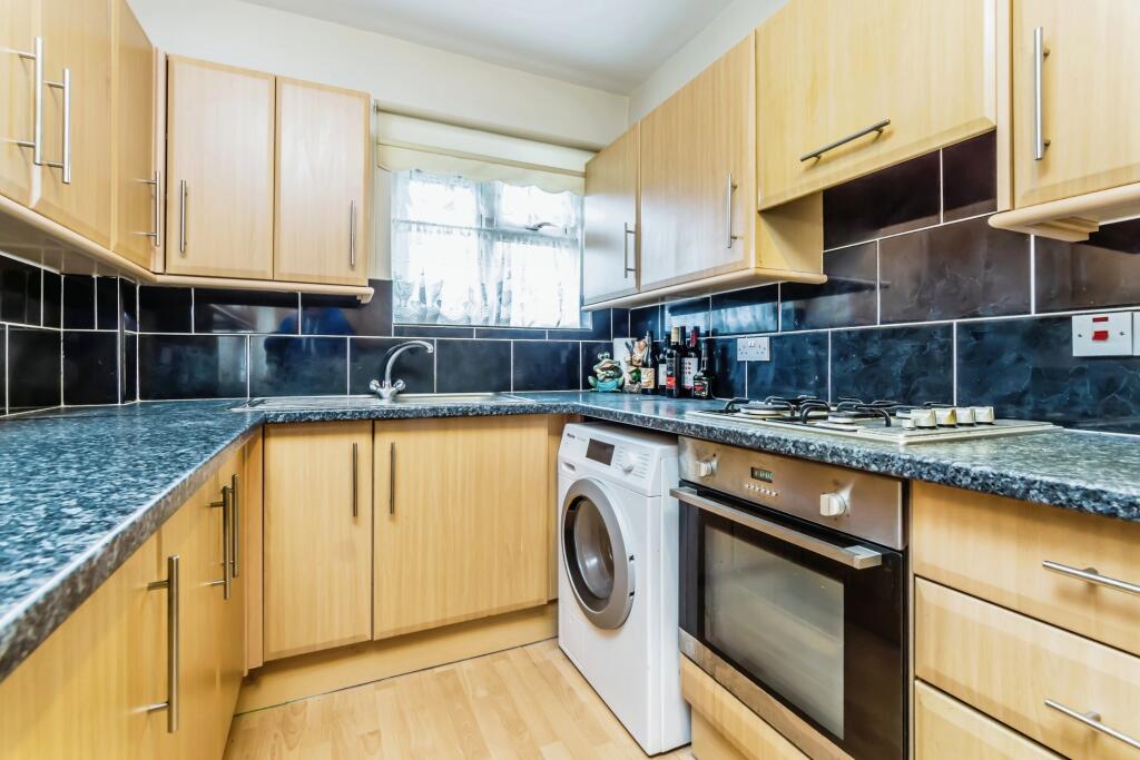 Additional image 2 of Lynwood Avenue, Coulsdon, CR5