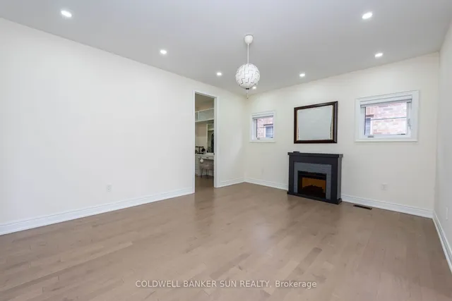 Additional image 19 of 29 Midmorning Rd