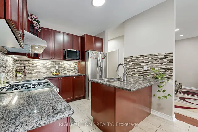 Additional image 13 of 16 Sculptor St