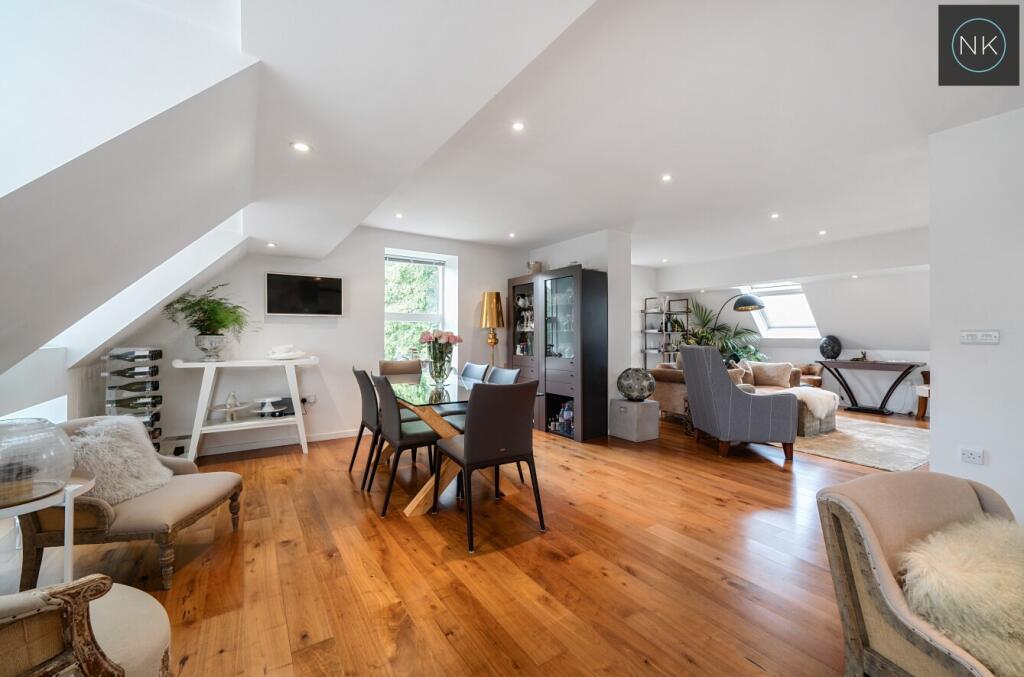 Additional image 13 of Coopers Court, Piercing Hill, Theydon Bois, Epping, Essex, CM16