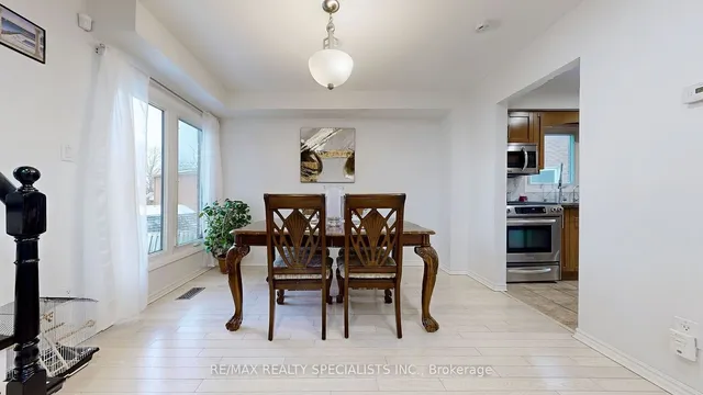 Additional image 8 of 94 Flamingo Cres