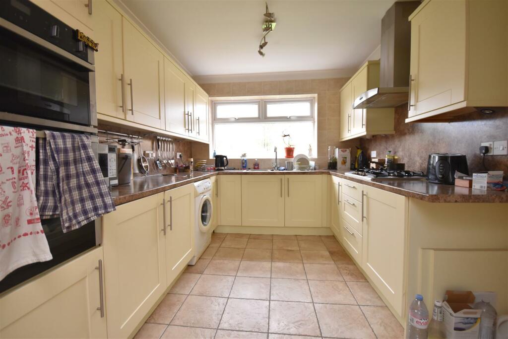 Additional image 6 of Meadow Lane, Willaston, Neston