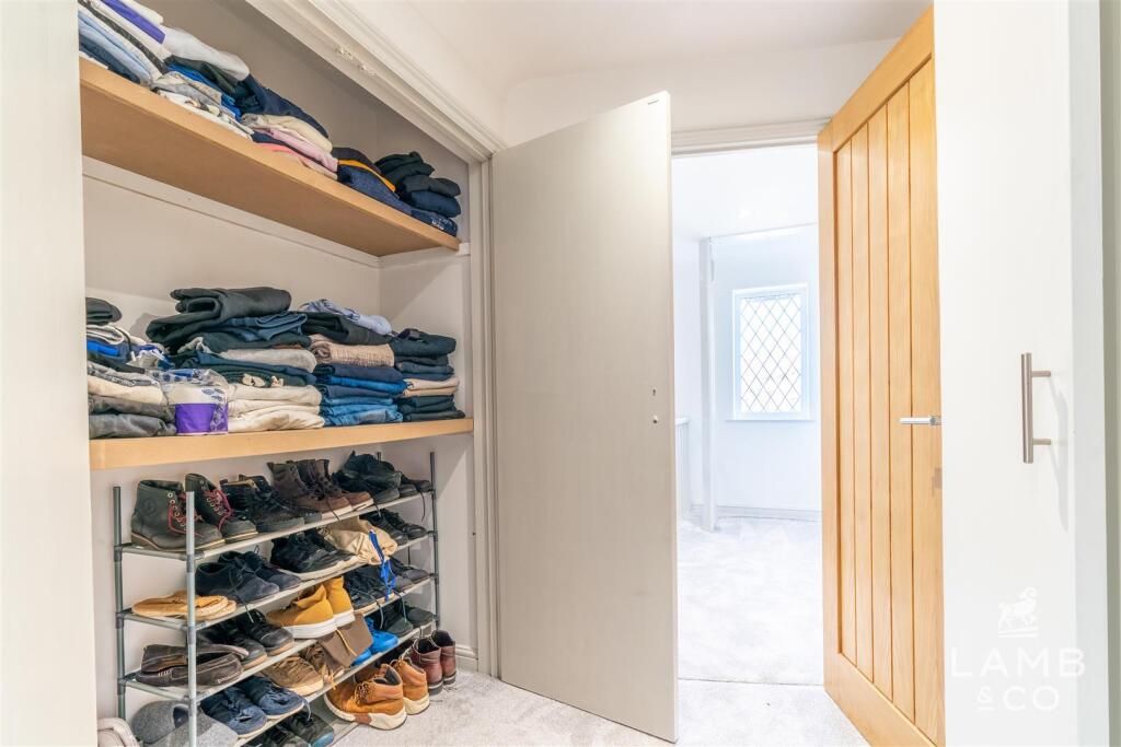 Additional image 19 of Seafront Position, Walton On The Naze