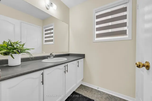 Additional image 28 of 82 Brisdale Dr