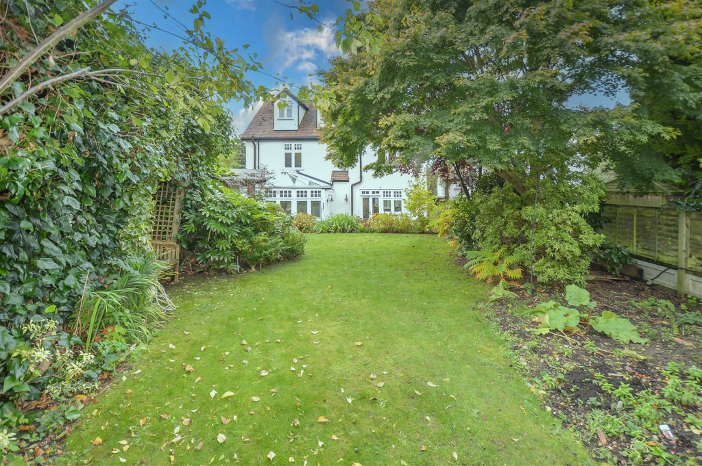 Additional image 36 of Headley Chase, Warley, Brentwood