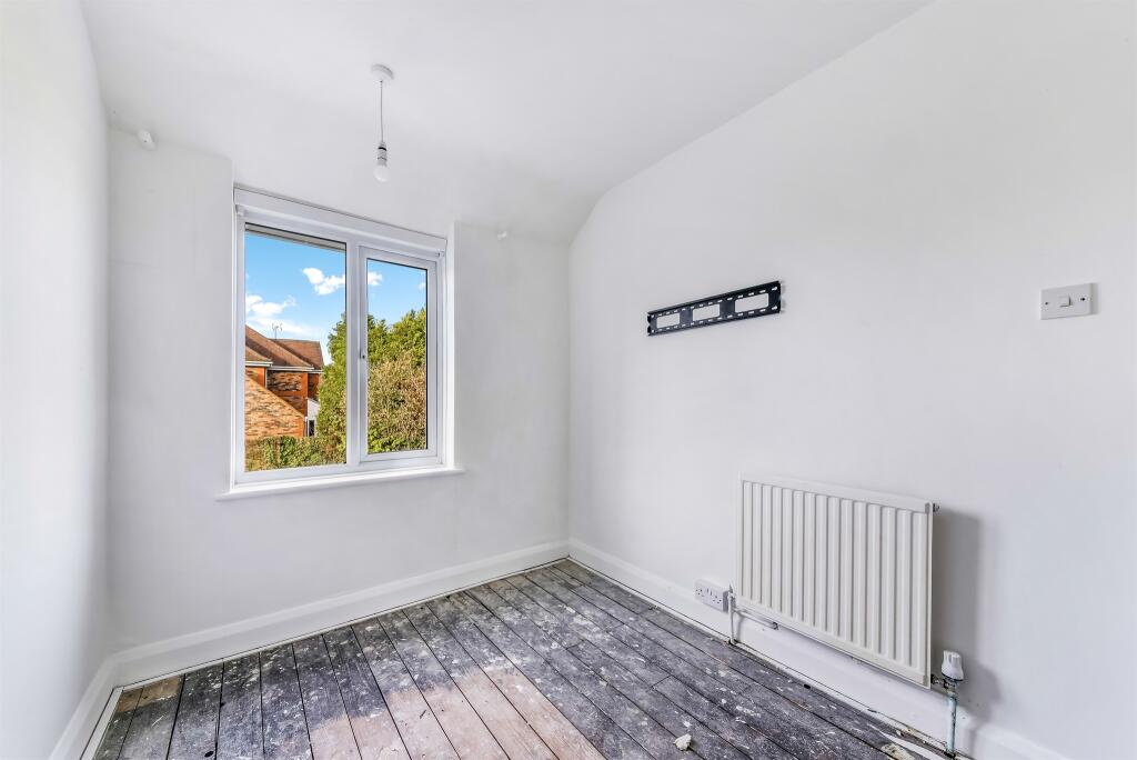 Additional image 9 of Woodland Gardens, South Croydon