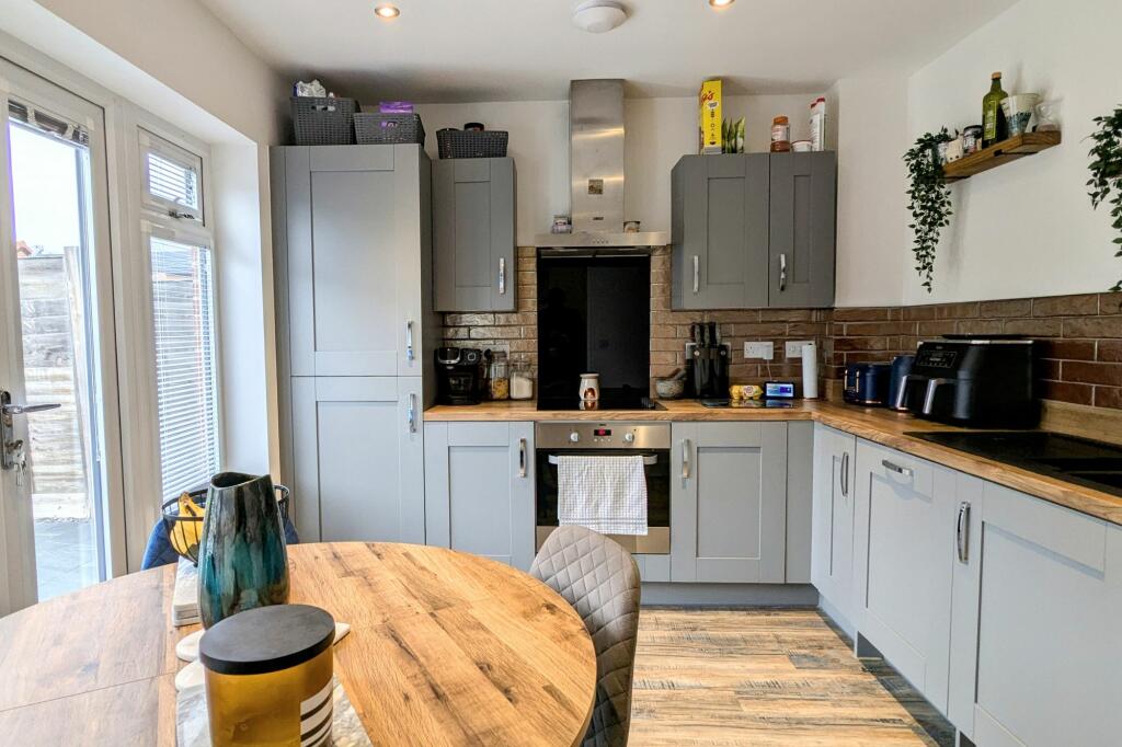 Additional image 5 of Broyd Avenue, Halstead, CO9