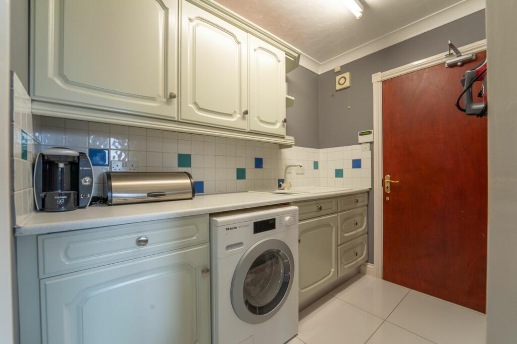 Additional image 14 of Rectory Close, CH8