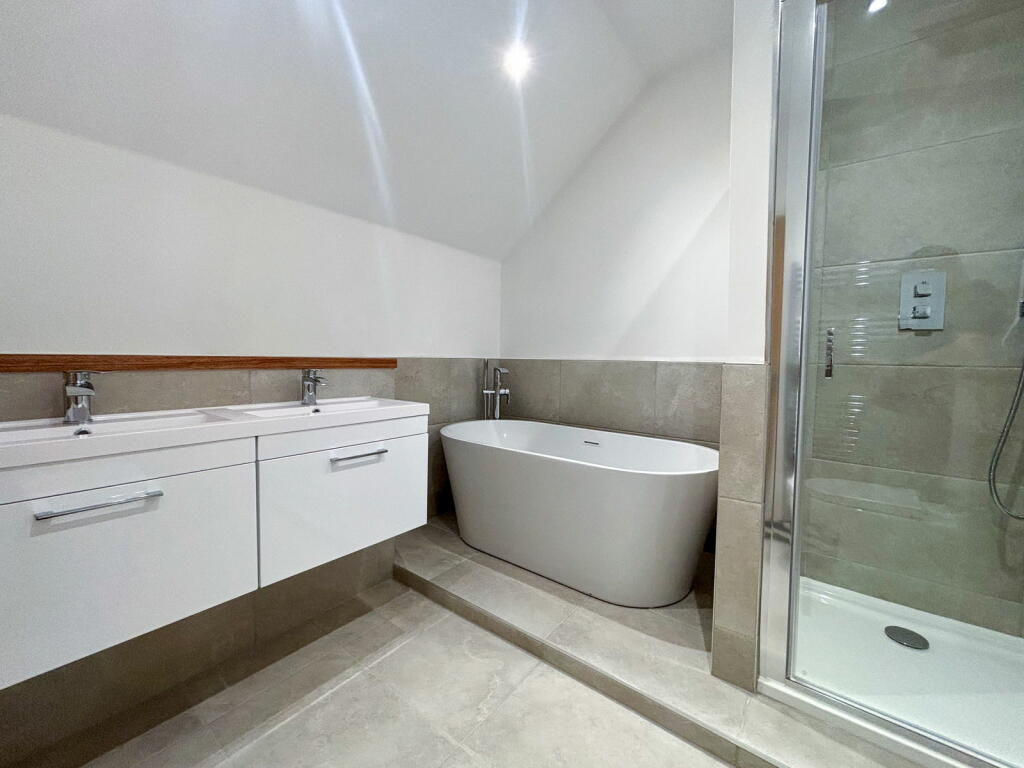 Additional image 14 of 41 Shenfield Road, Shenfield, Brentwood