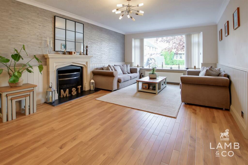 Additional image 19 of Queensway, Holland-On-Sea